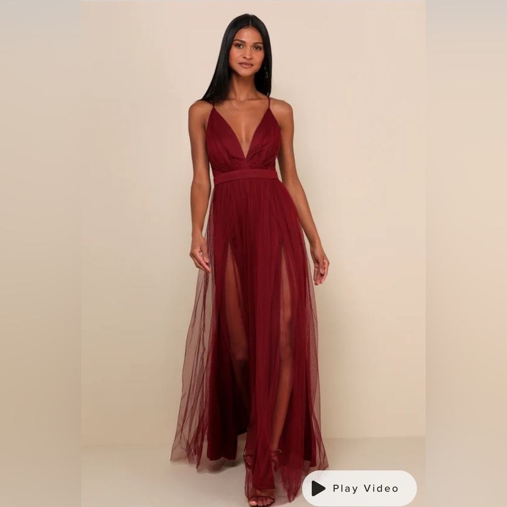 Lulu’s Burgundy Tulle Maxi Dress with Spaghetti Straps – Women’s Size L